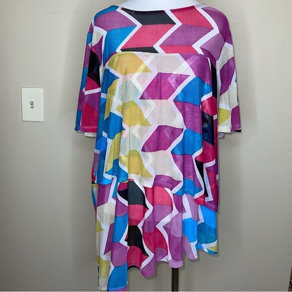 Ashley Stewart Multi Color Chevron Mesh Asymmetrical Tunic Top Plus 18/20